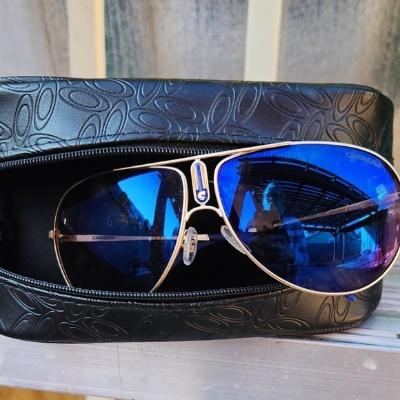 Carrera - Picture 8 of 10